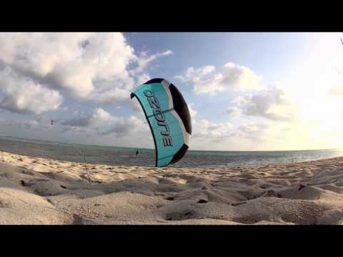 Kitesurfing Cayman Islands (Barkers)